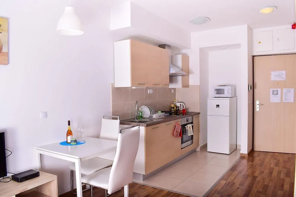 Corvin Holiday Apartment Hotel Budapest 3*,
