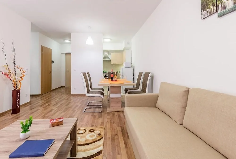 ***  Corvin Holiday Apartment Hotel Budapest Hungría